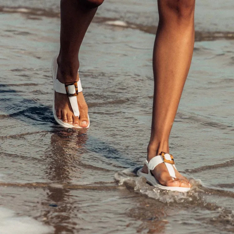 Women's La'i T-Bar
