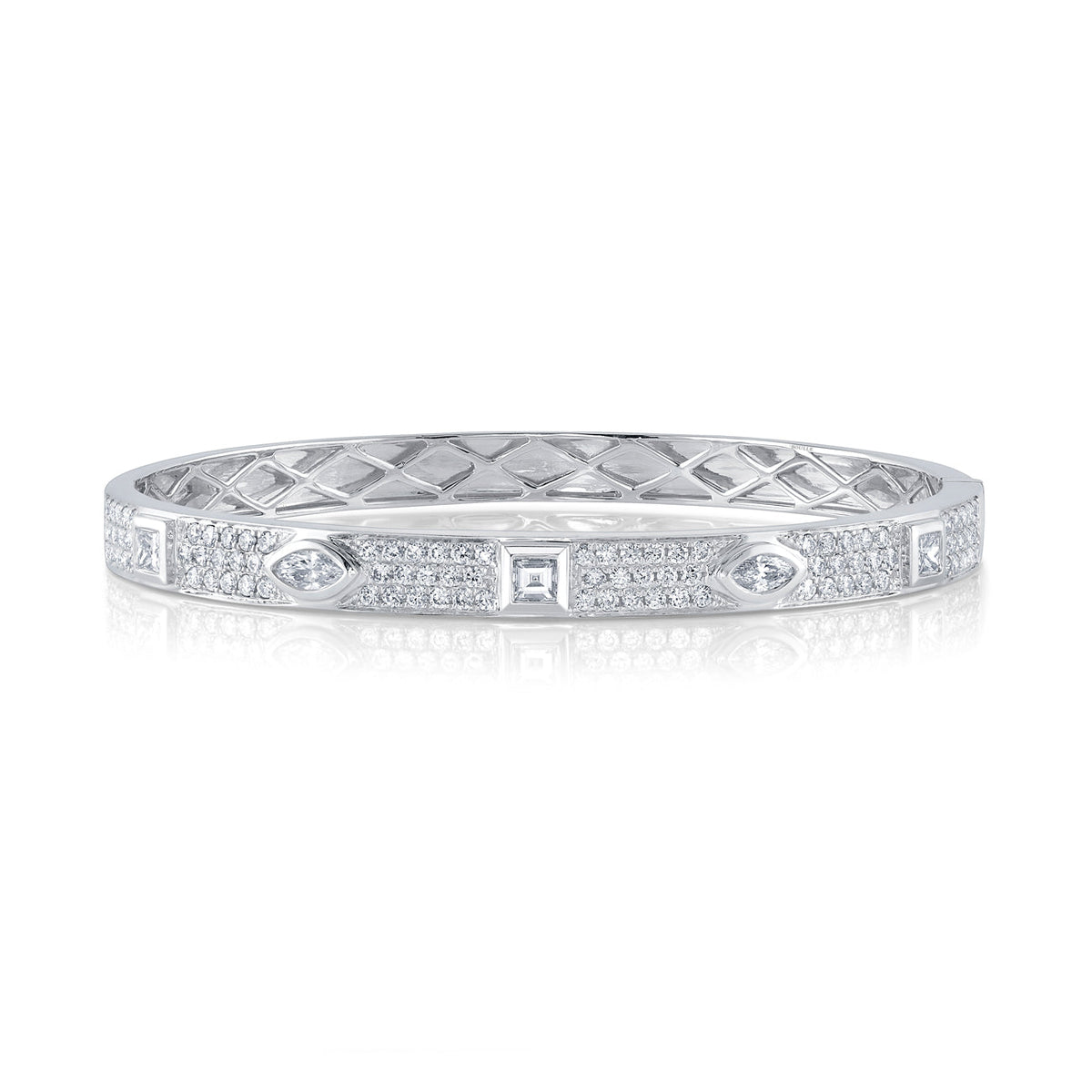deBoulle Collection Alternating Diamond Bangle in White Gold
