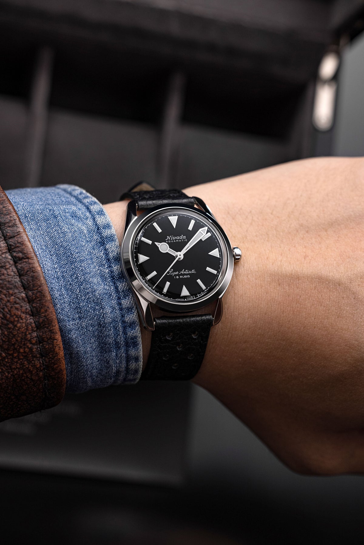 Nivada Grenchen Black White Luminova 35014M40
