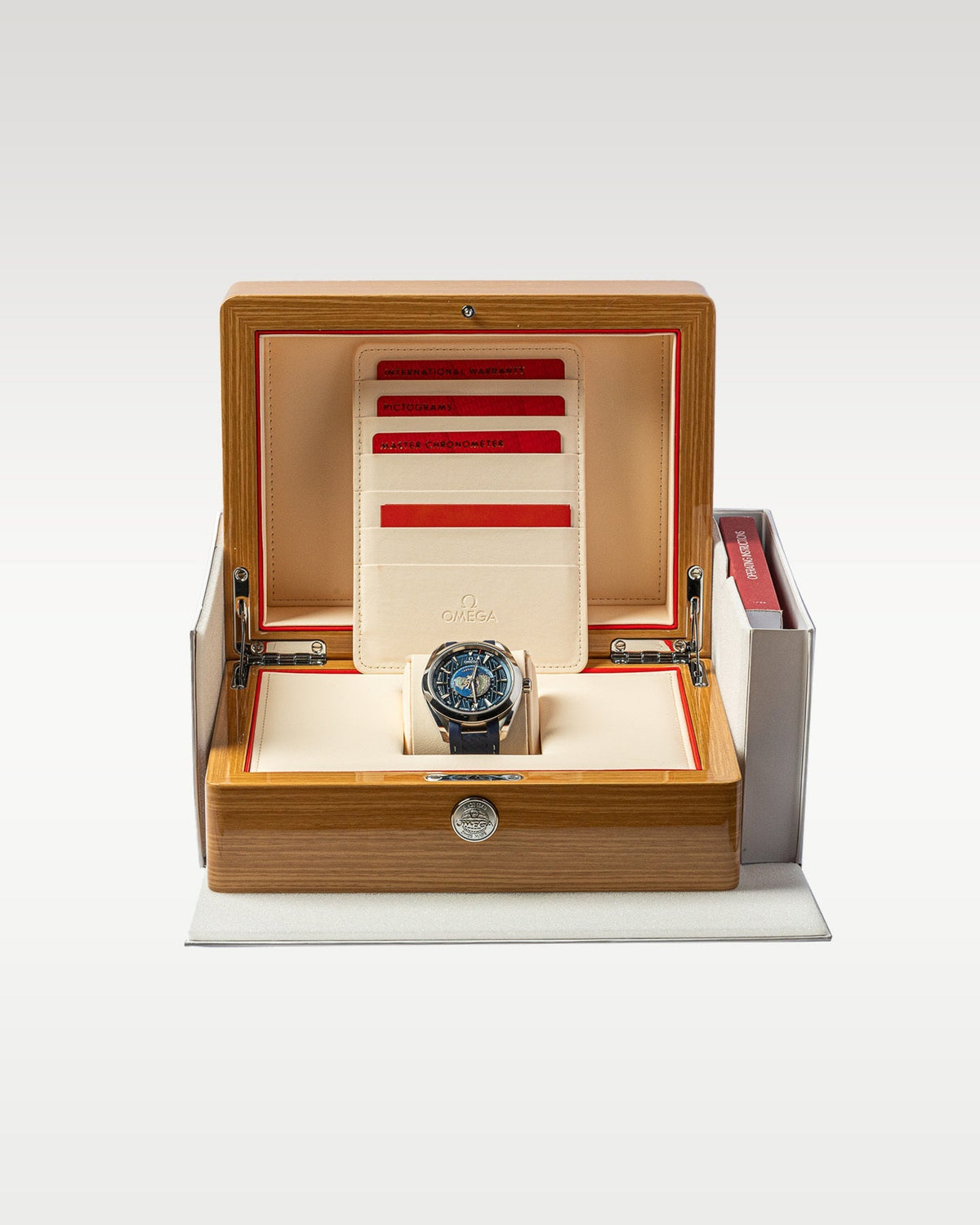 Omega Seamaster Worldtimer 22012432203001