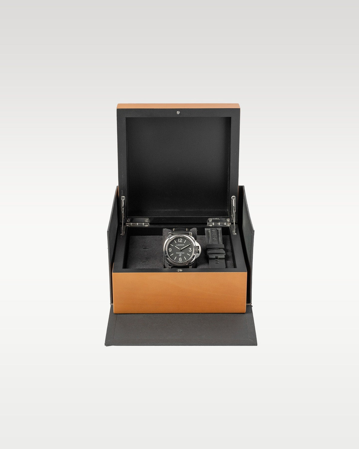 Panerai Luminor Base Logo PAM00773