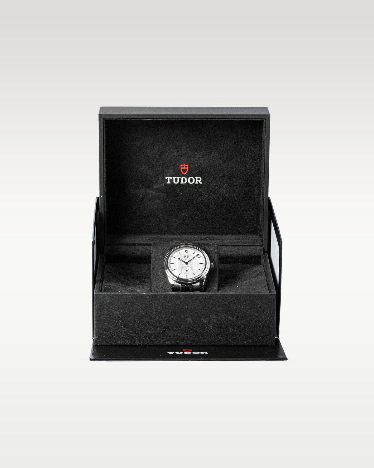 Tudor Double Date M57100