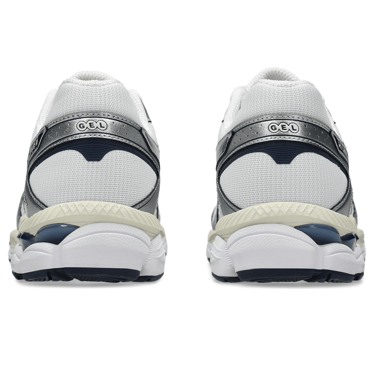 ASICS Gel Cumulus 16 'White Midnight' — UK 3 | EU 36 | US 4 — Detail View