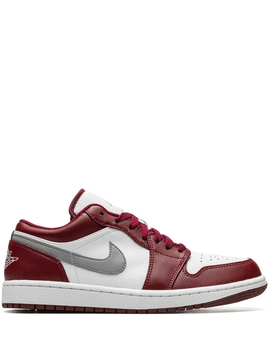 Air Jordan 1 Low Bordeaux Sneakers