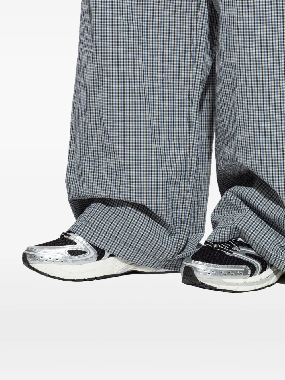 adidas Adistar Mesh-Panel Sneakers