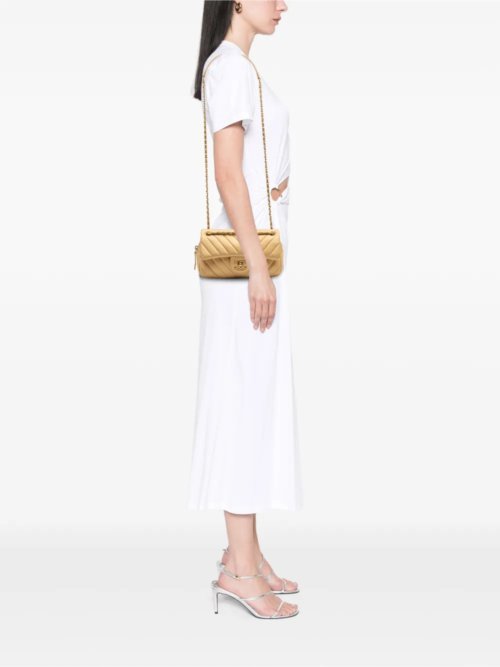 Pre-OwnedCHANEL Pre-Owned2014-2015 Mini Quilted Chevron Lambskin Camera Case Flap crossbody bag