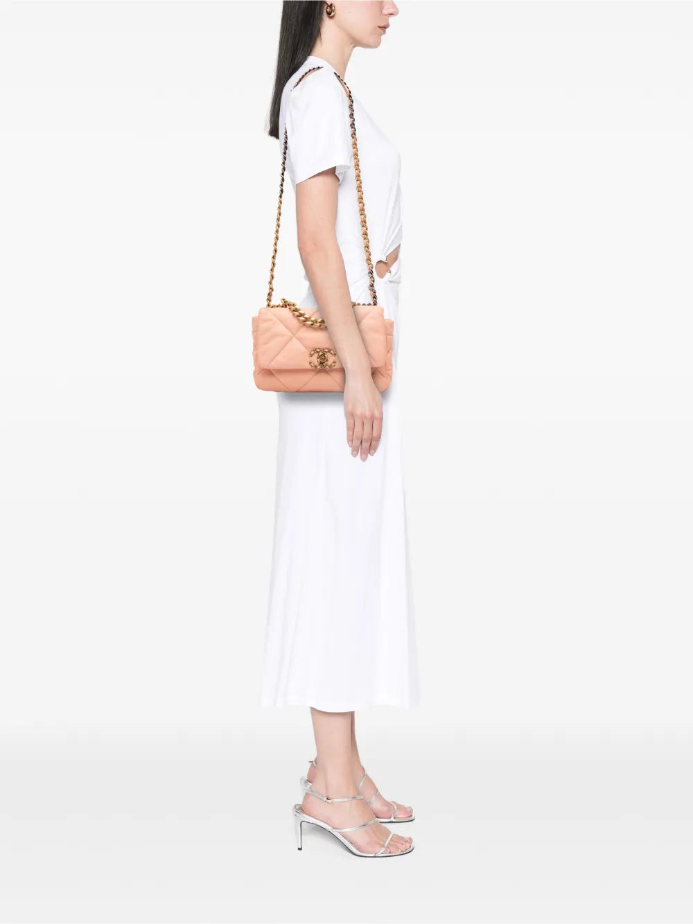 Pre-OwnedCHANEL Pre-Owned2021-2025 Medium Lambskin 19 Flap satchel