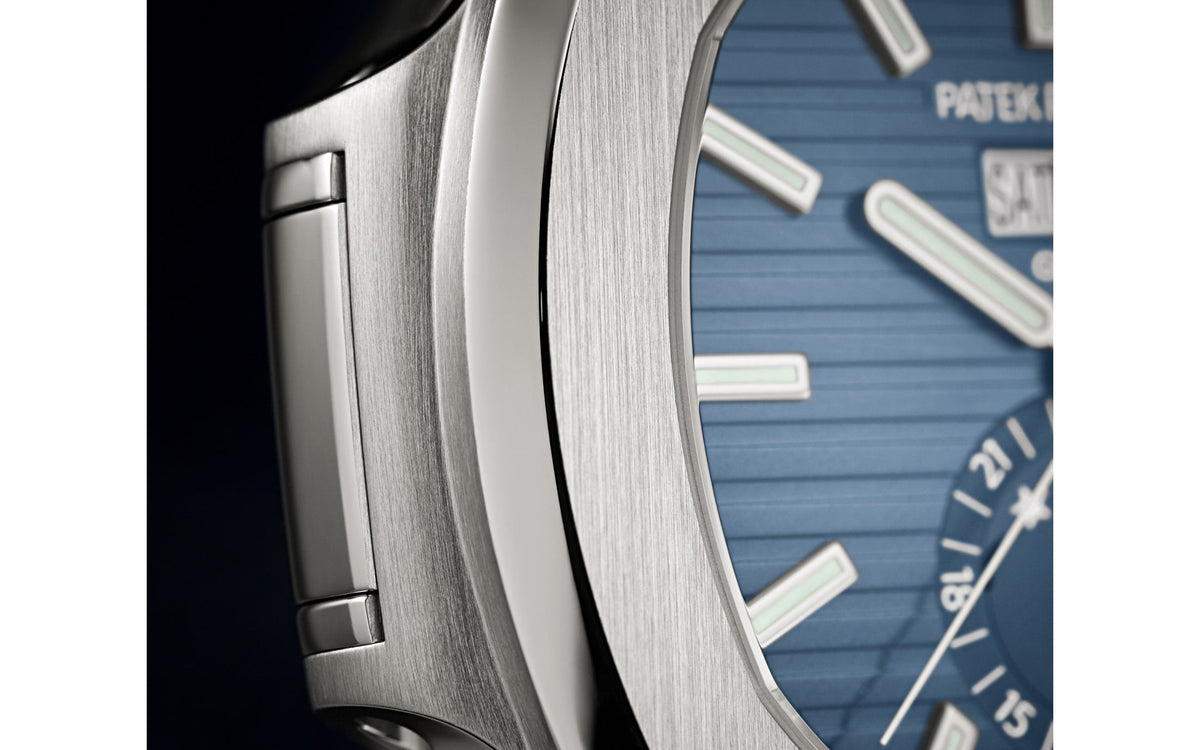 Philippe Nautilus 5726/1A-014 – Stainless Steel, Annual Calendar, Blue Dial
