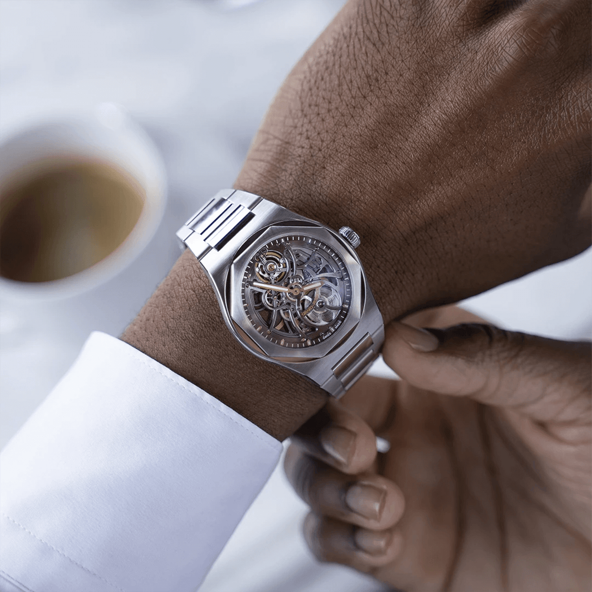 Girard-Perregaux Laureato Skeleton 81015-11-001-11A