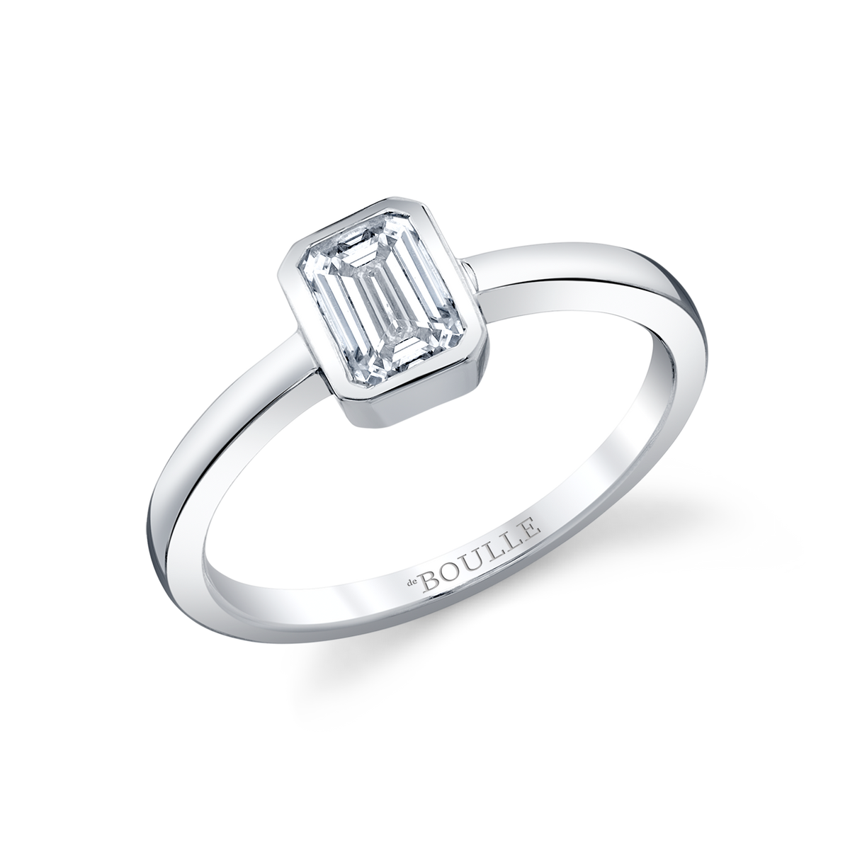deBoulle Collection Posh Stackable Ring with Emerald Center