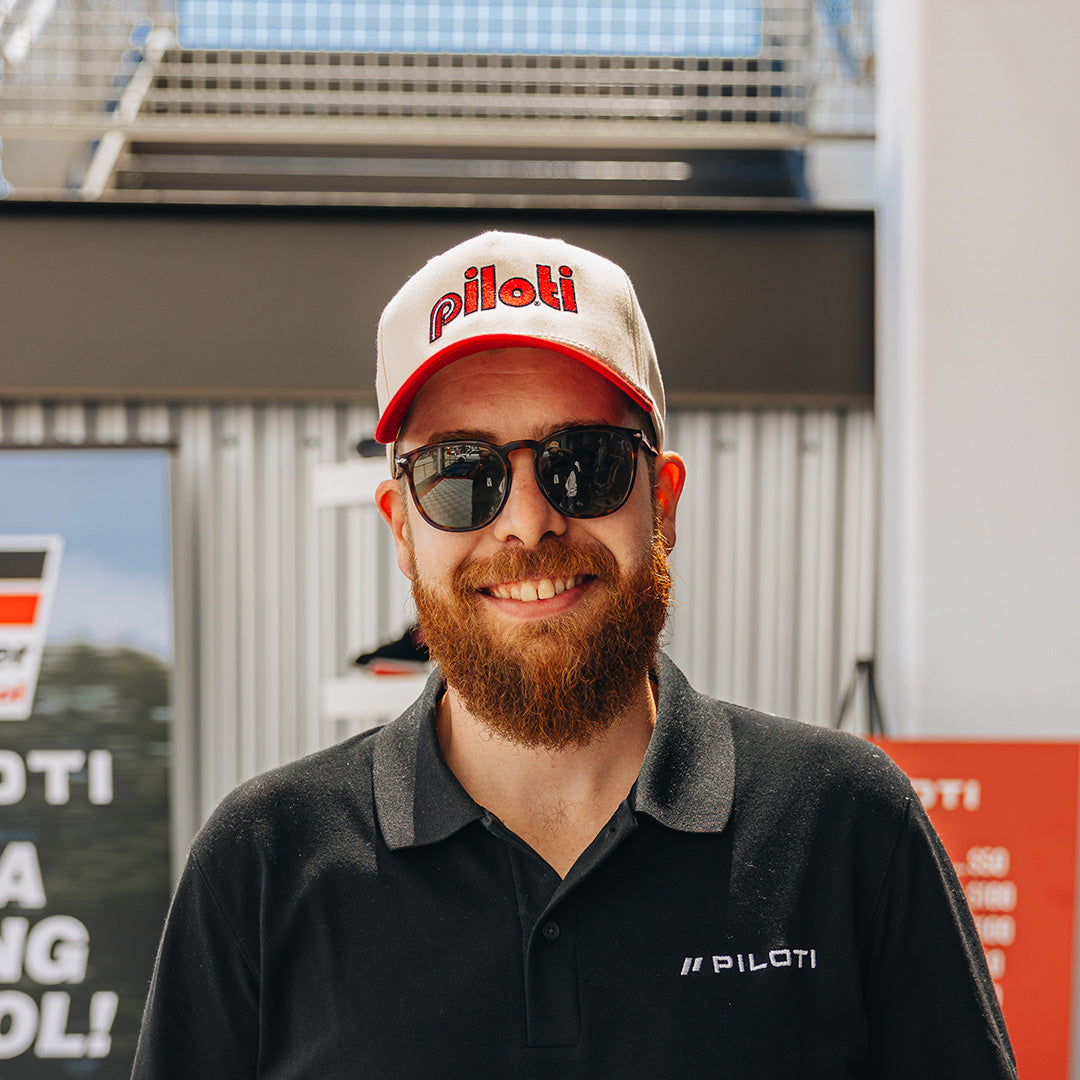 Vintage Piloti Hat - Natural/Red