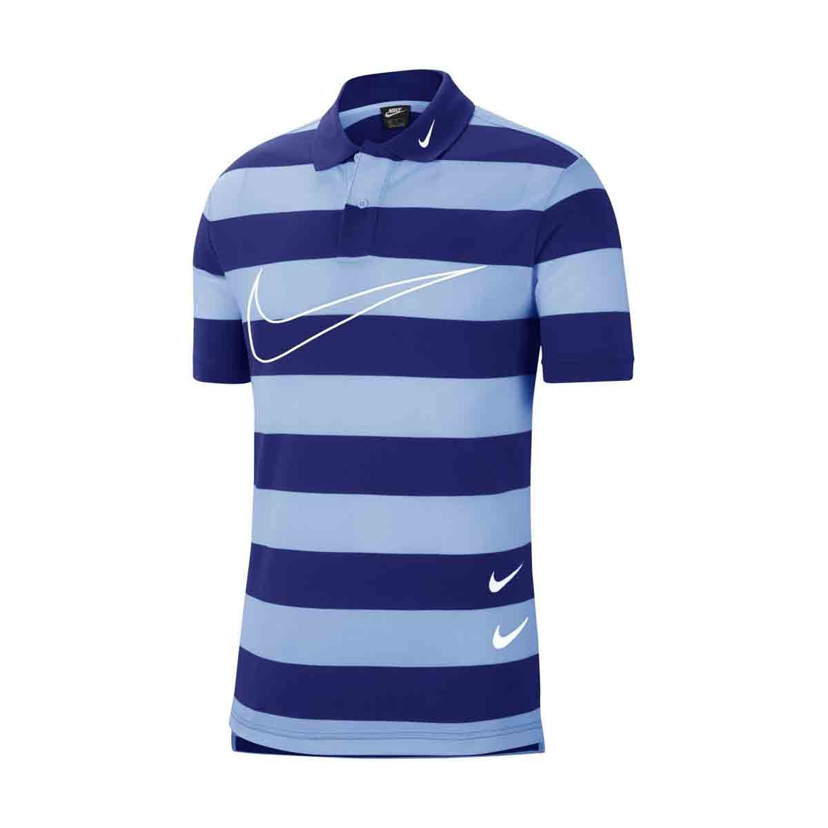 Nike Sportswear Swoosh