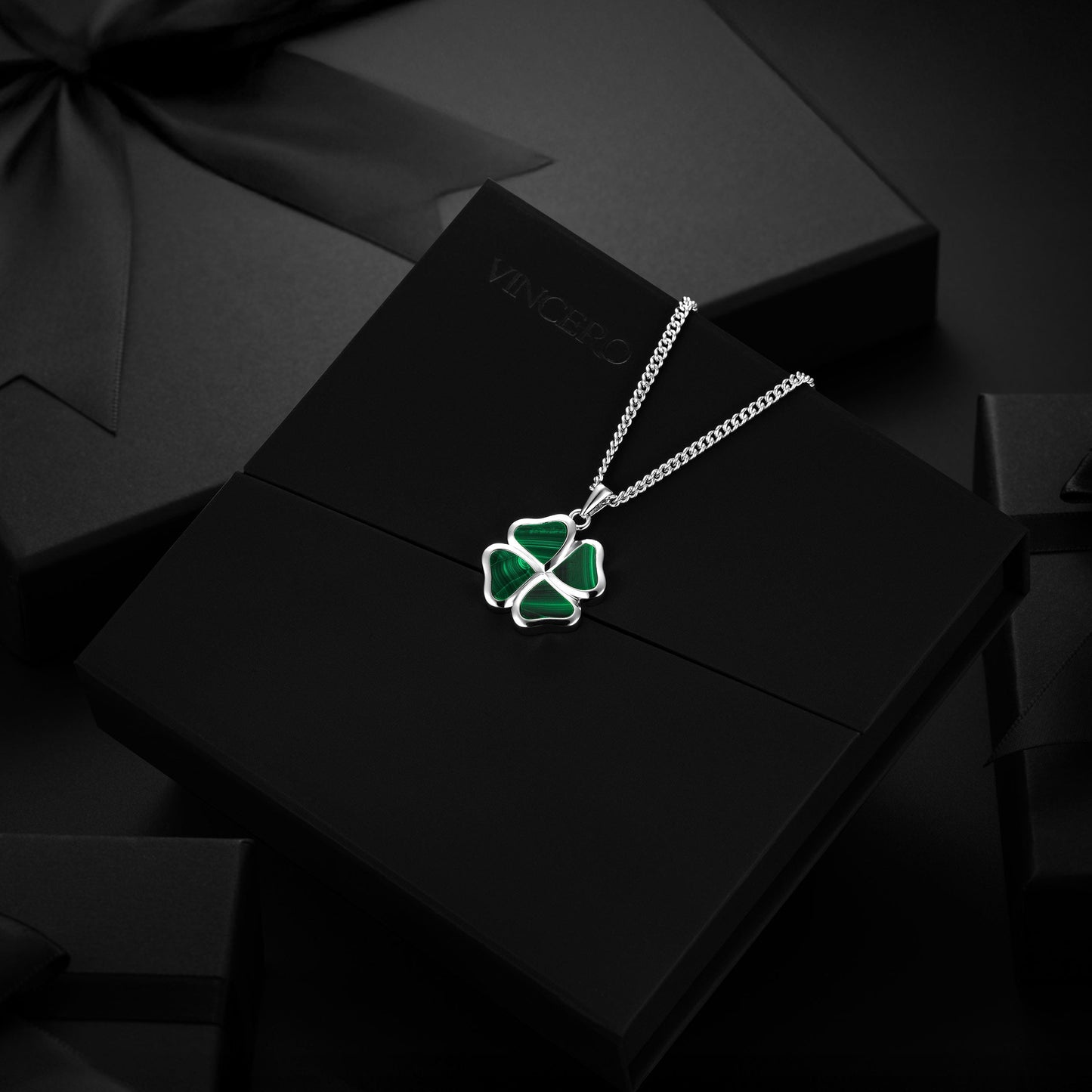 Clover Pendant - Malachite