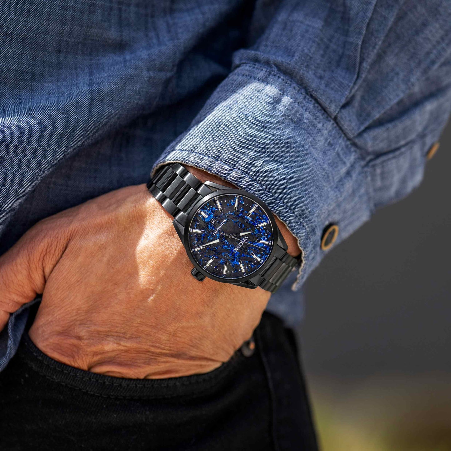 Forged Carbon - Blue Ember