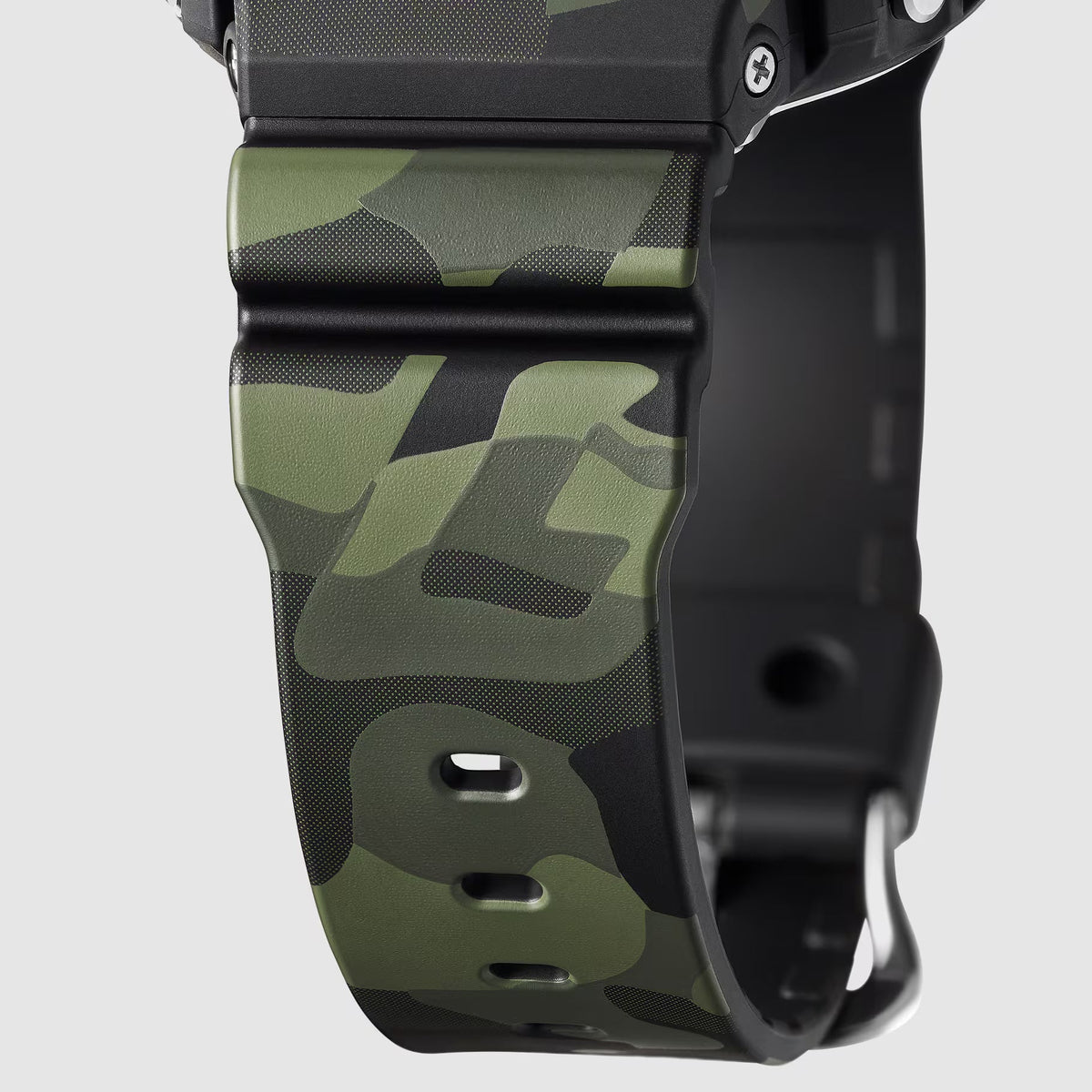 GAV01CMG-3A "Bold Camo Series"