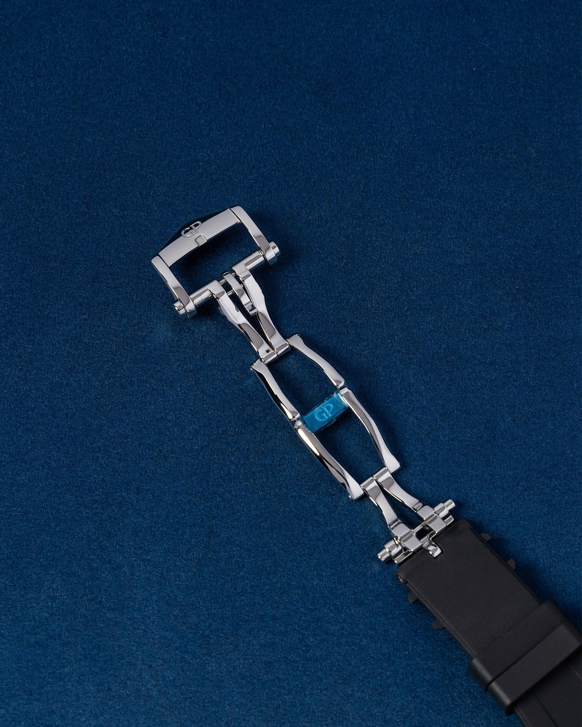 Girard-Perregaux Laureato 81005-11-231-BB6A