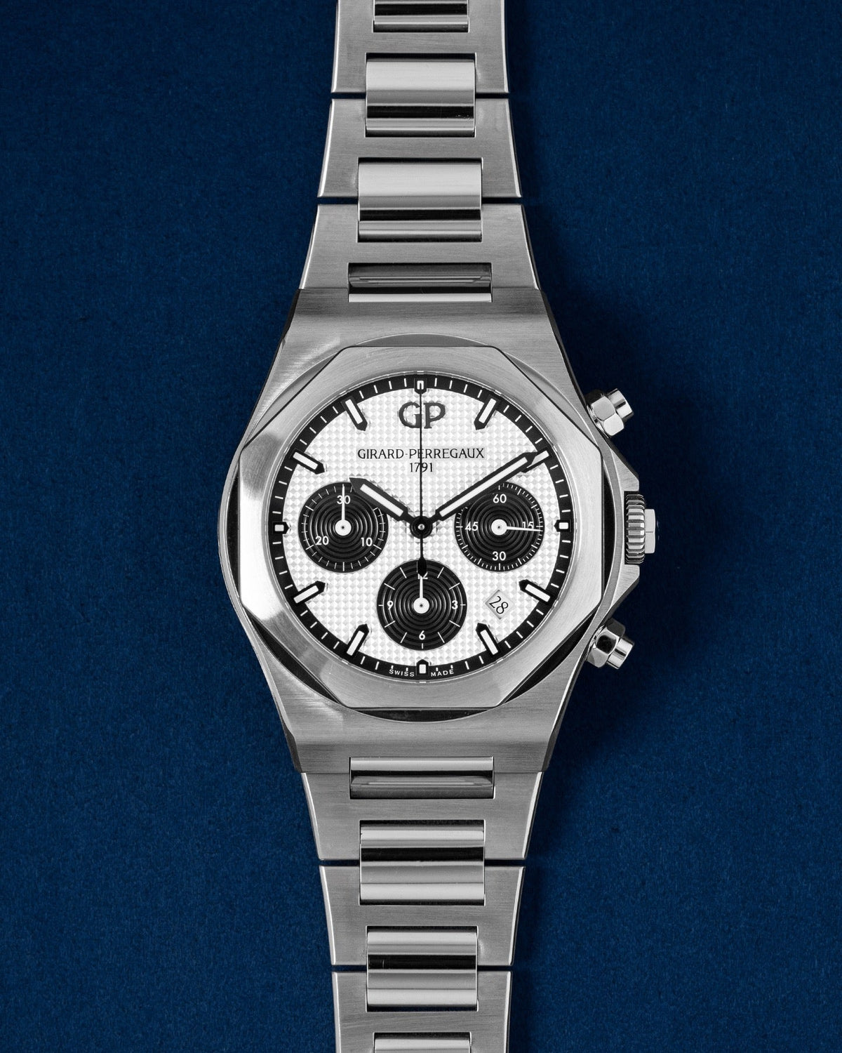 Girard-Perregaux Laureato 81020-11-131-11A