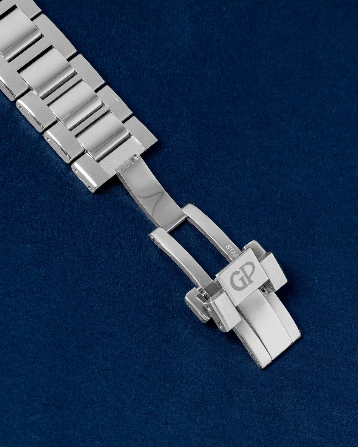 Girard-Perregaux Laureato 81020-11-131-11A