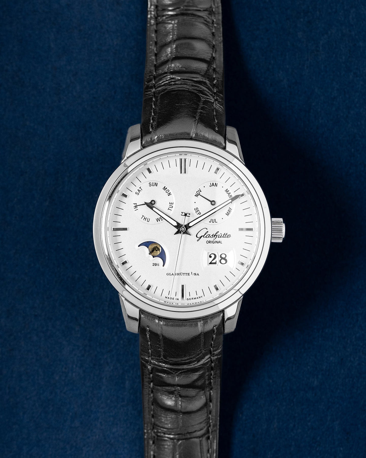 Glashütte Senator Calendar 100-06-13-02-04