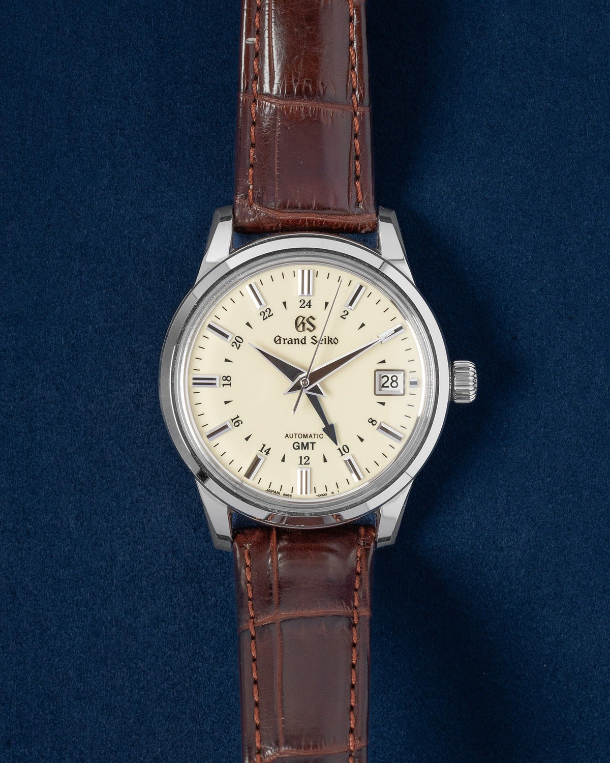 Grand Seiko Elegance GMT SBGM221G
