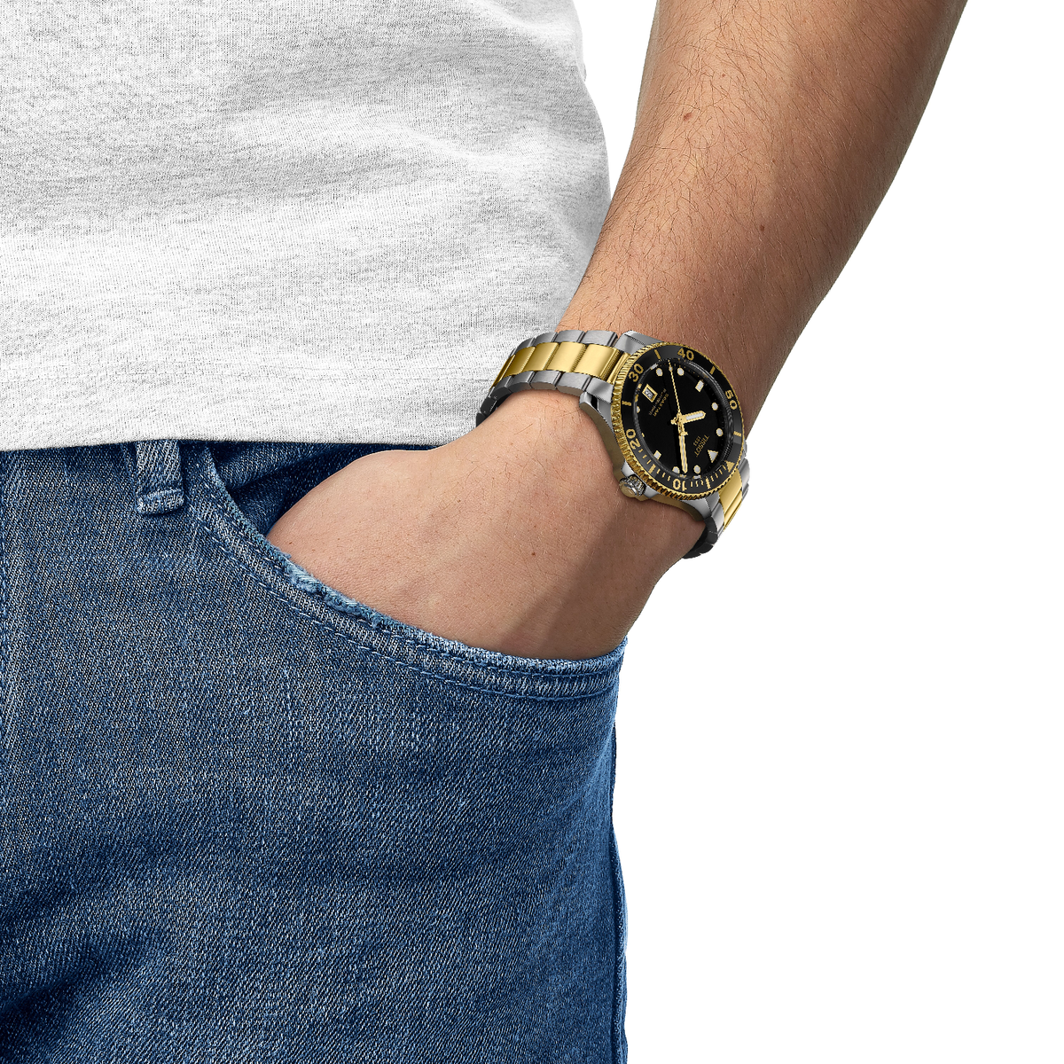 Tissot Seastar Quartz 40mm Black T1204102205100