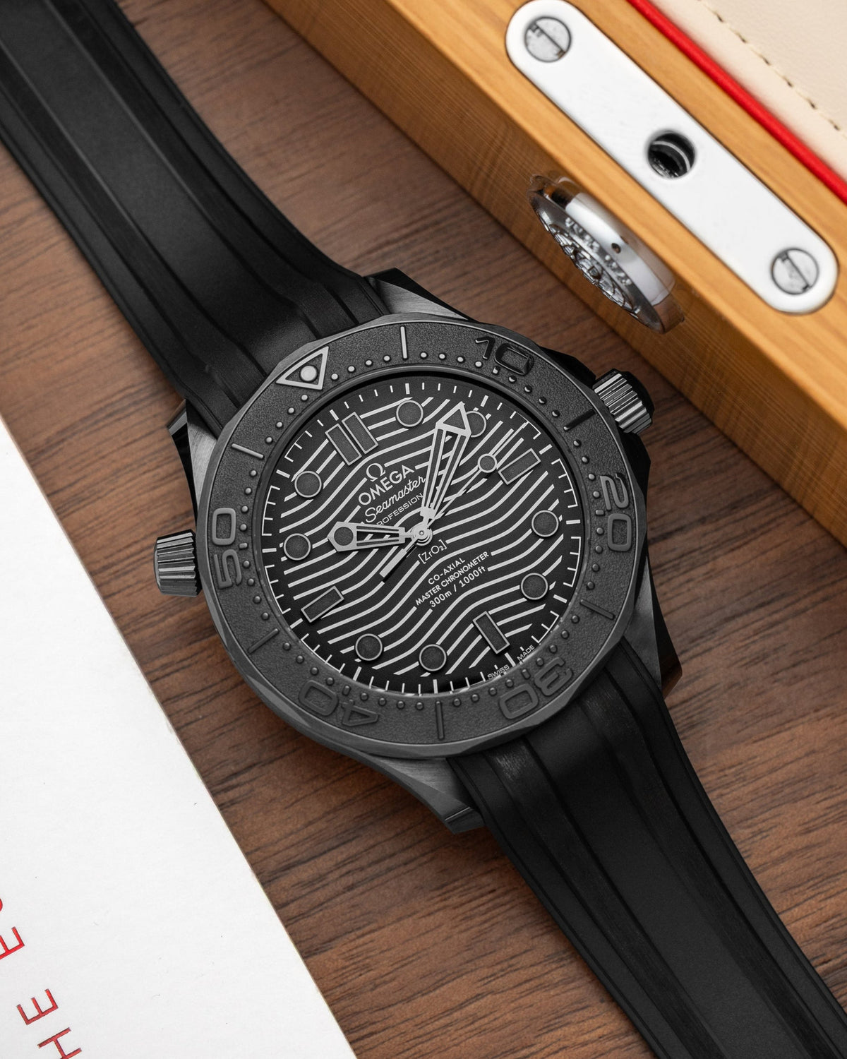 Omega Seamaster Diver 300M Co-Axial Master Chronometer 210.92.44.20.01.003