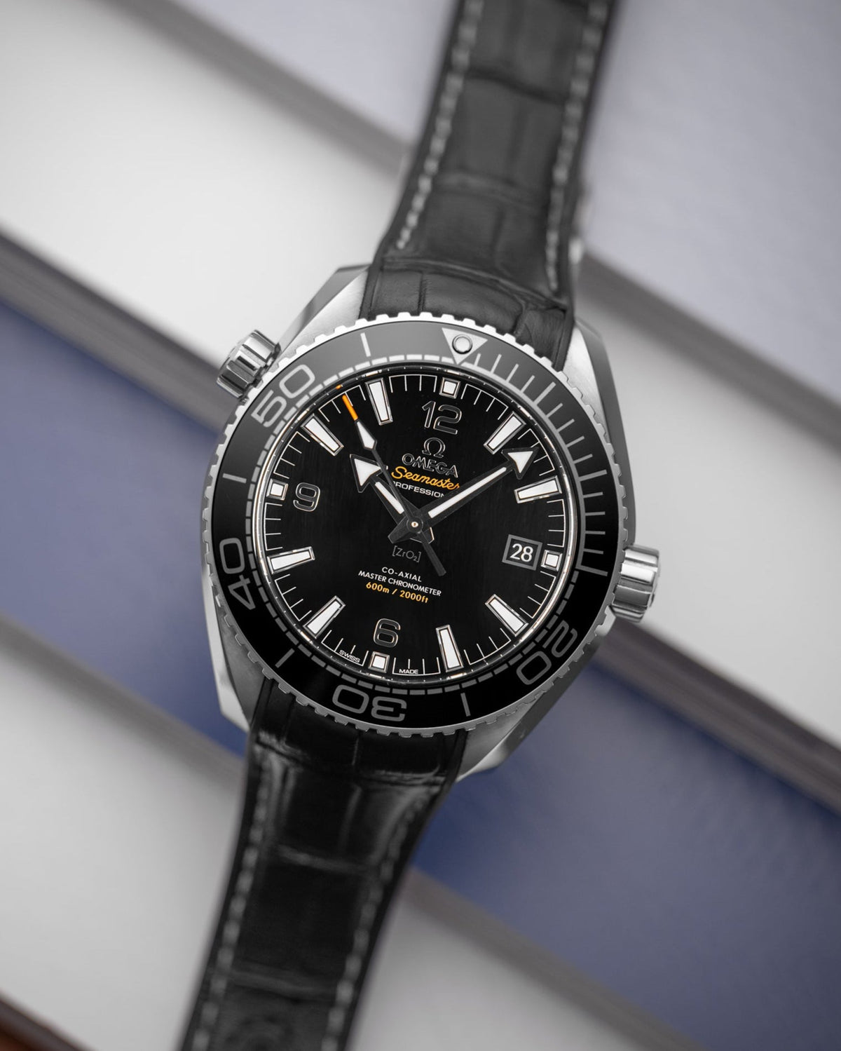 Omega Seamaster Planet Ocean 215.33.44.21.01.001