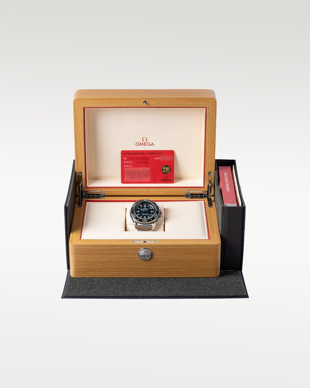 Omega Seamaster Planet Ocean 6000m 215.30.46.21.03.002