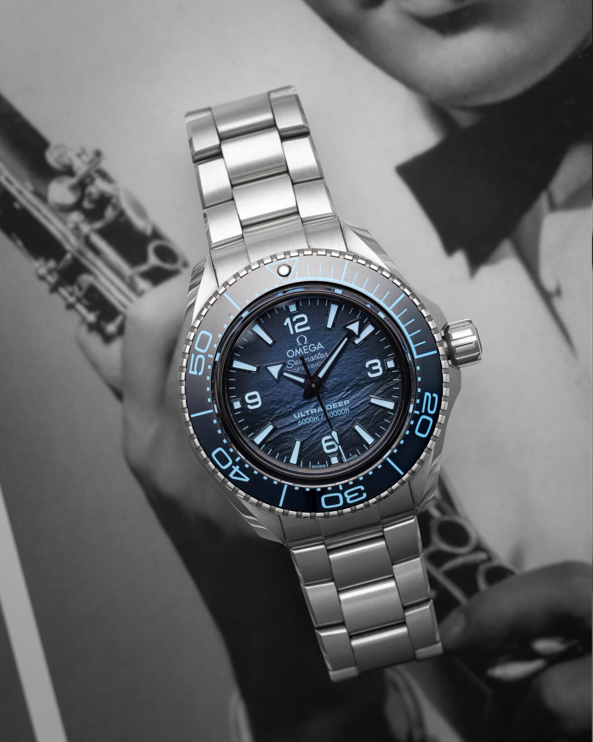 Omega Seamaster Planet Ocean 6000m 215.30.46.21.03.002