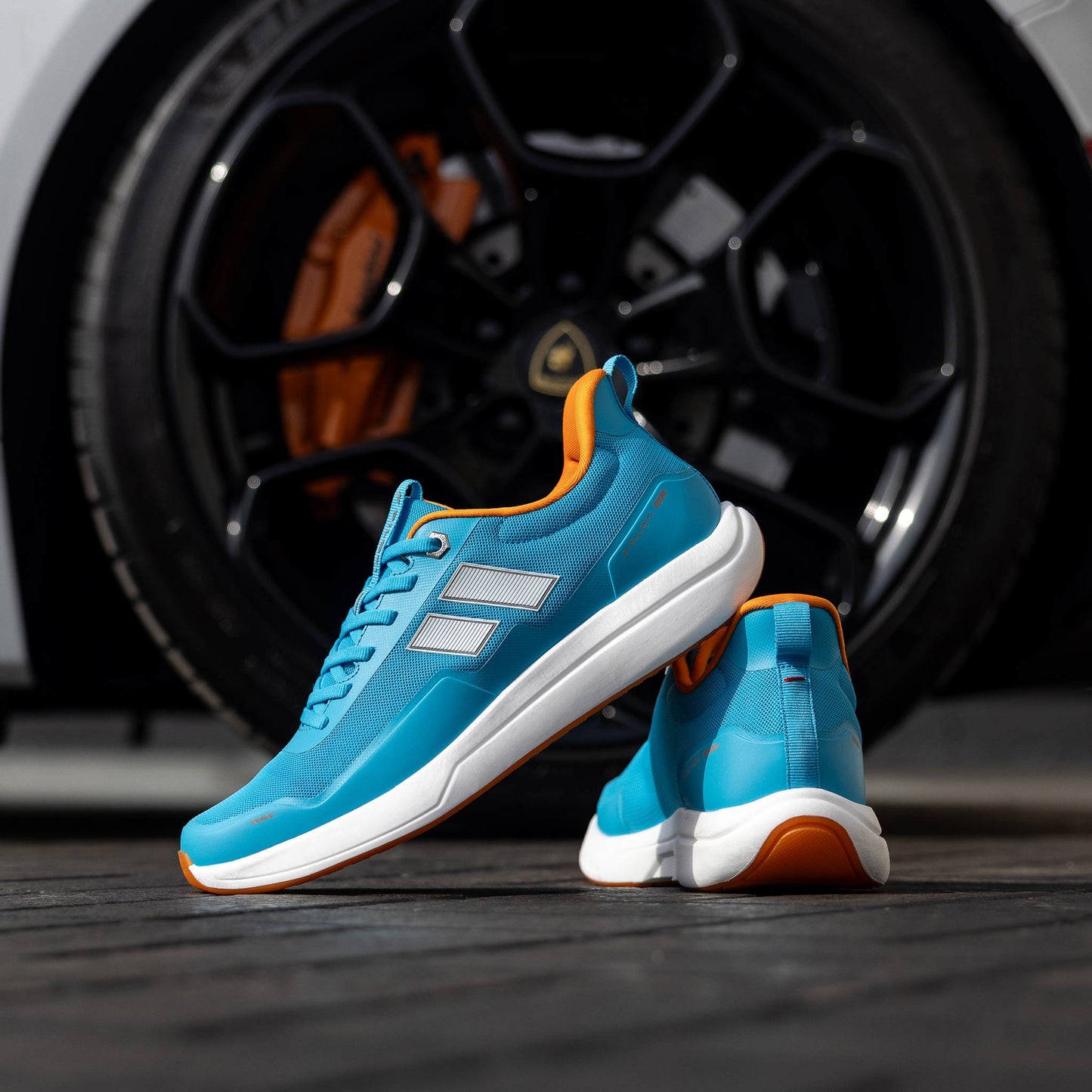 Paddock - Blue/Orange/White