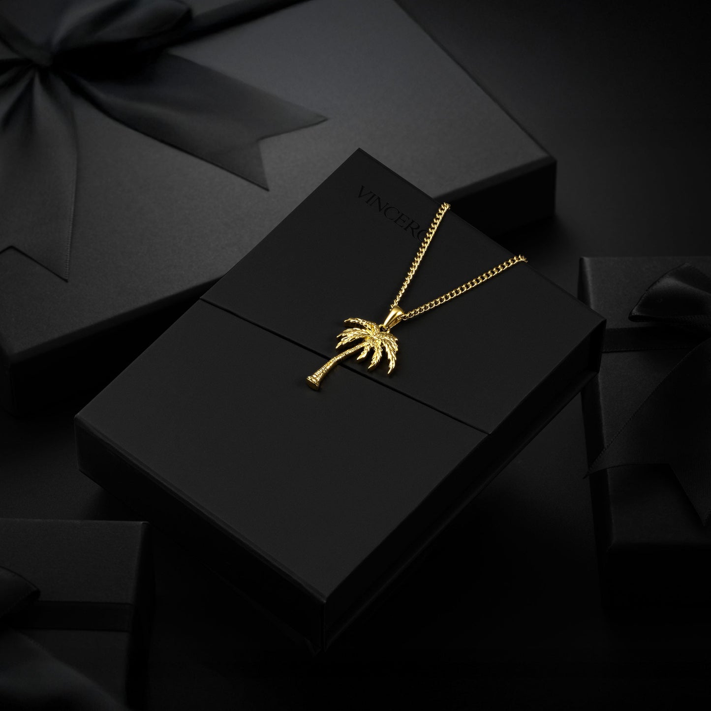 Unshakeable: Palm Tree Pendant - 14K Gold