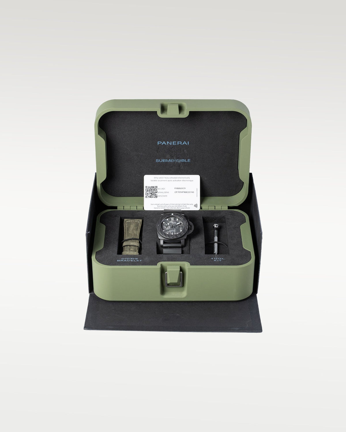Panerai Luminor Submersible PAM00979