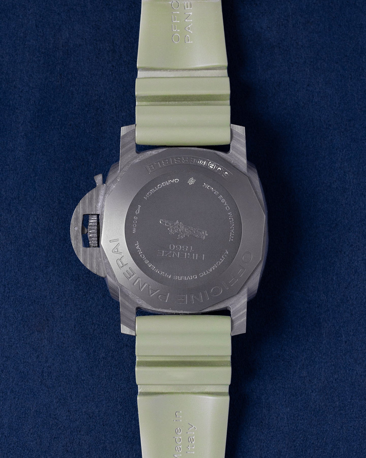 Panerai Submersible Carbotech PAM00616