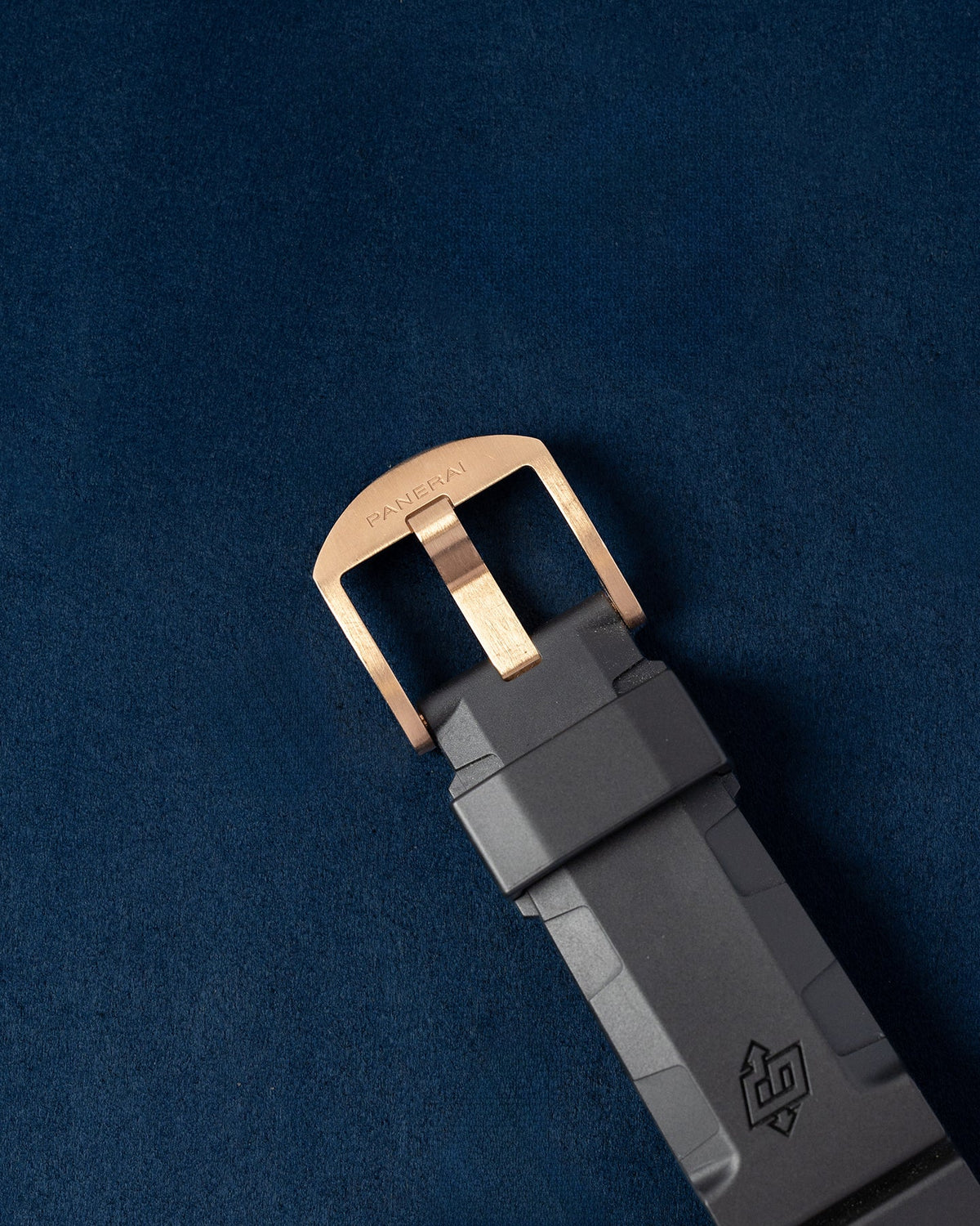 Panerai Submersible Goldtech PAM00974