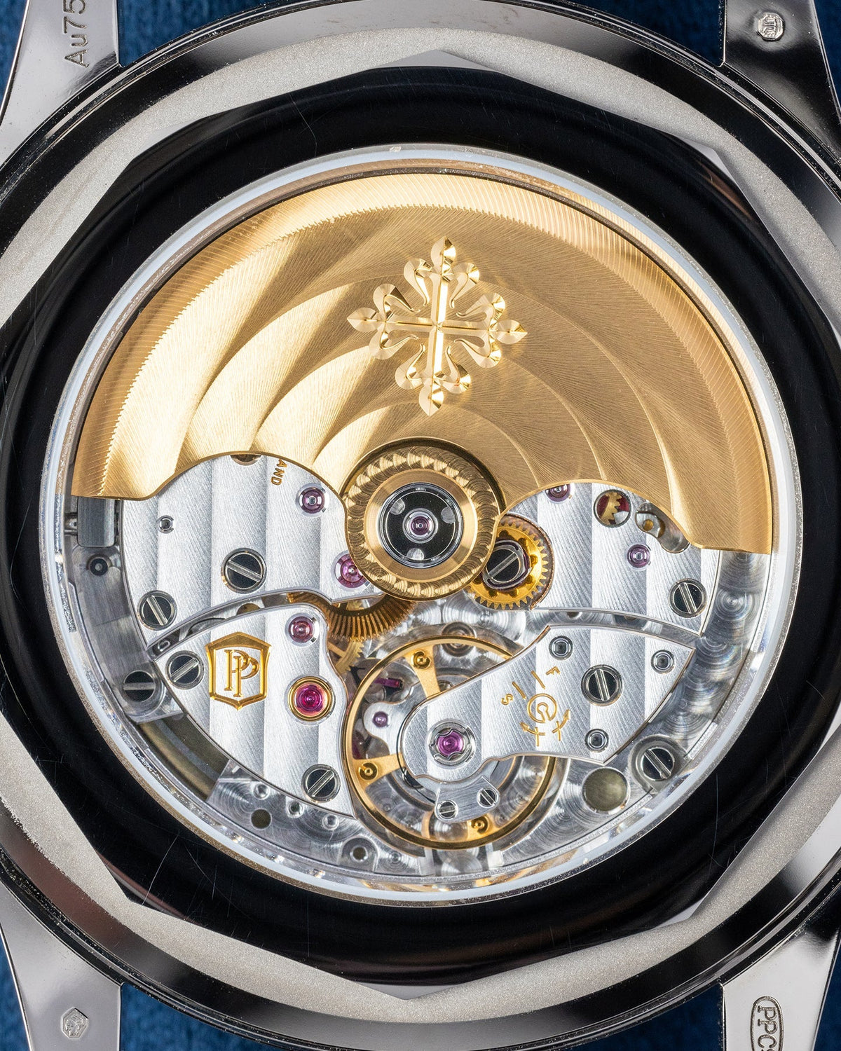 Patek Philippe Calatrava 6007G-001