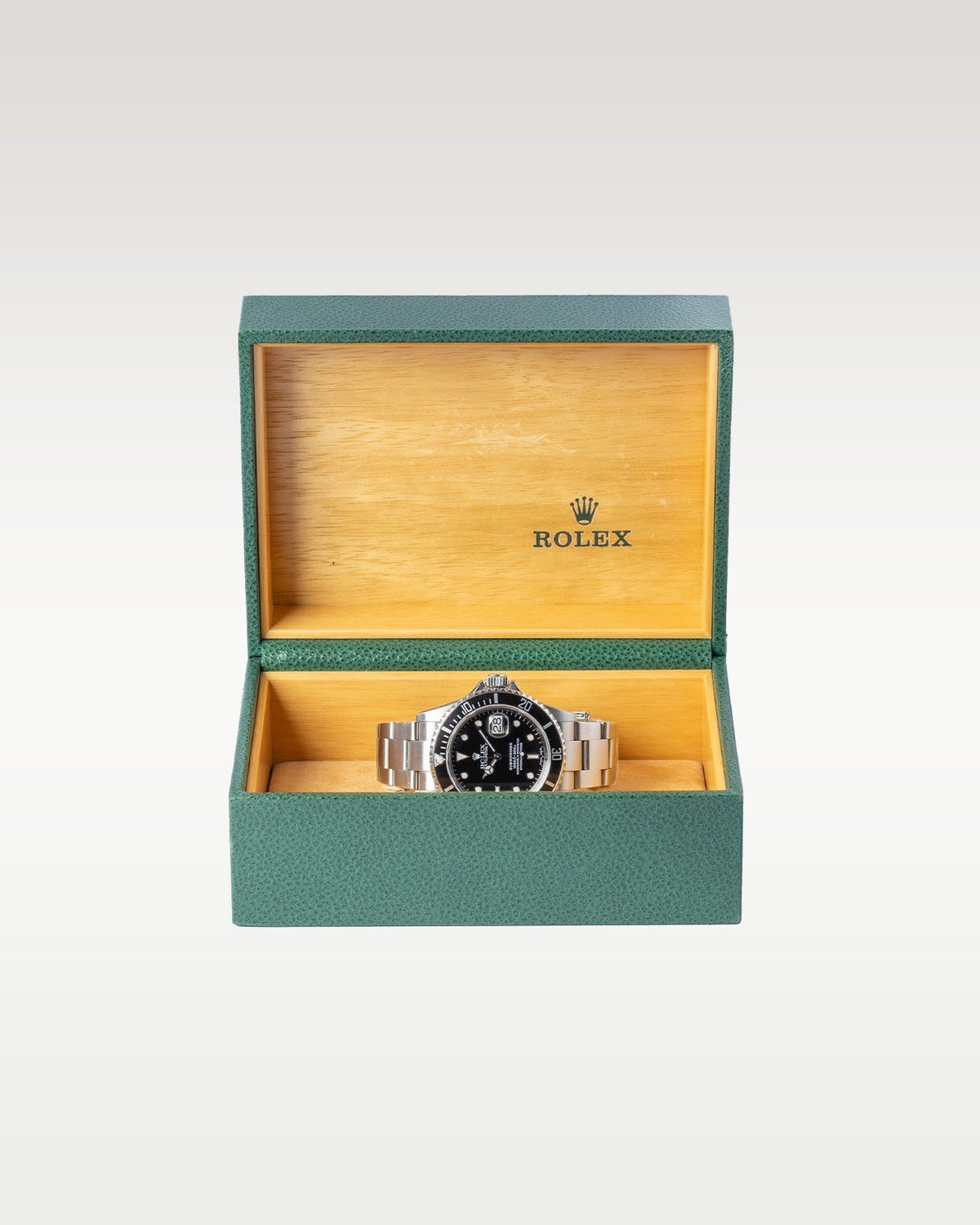 Rolex Submariner Date 16610
