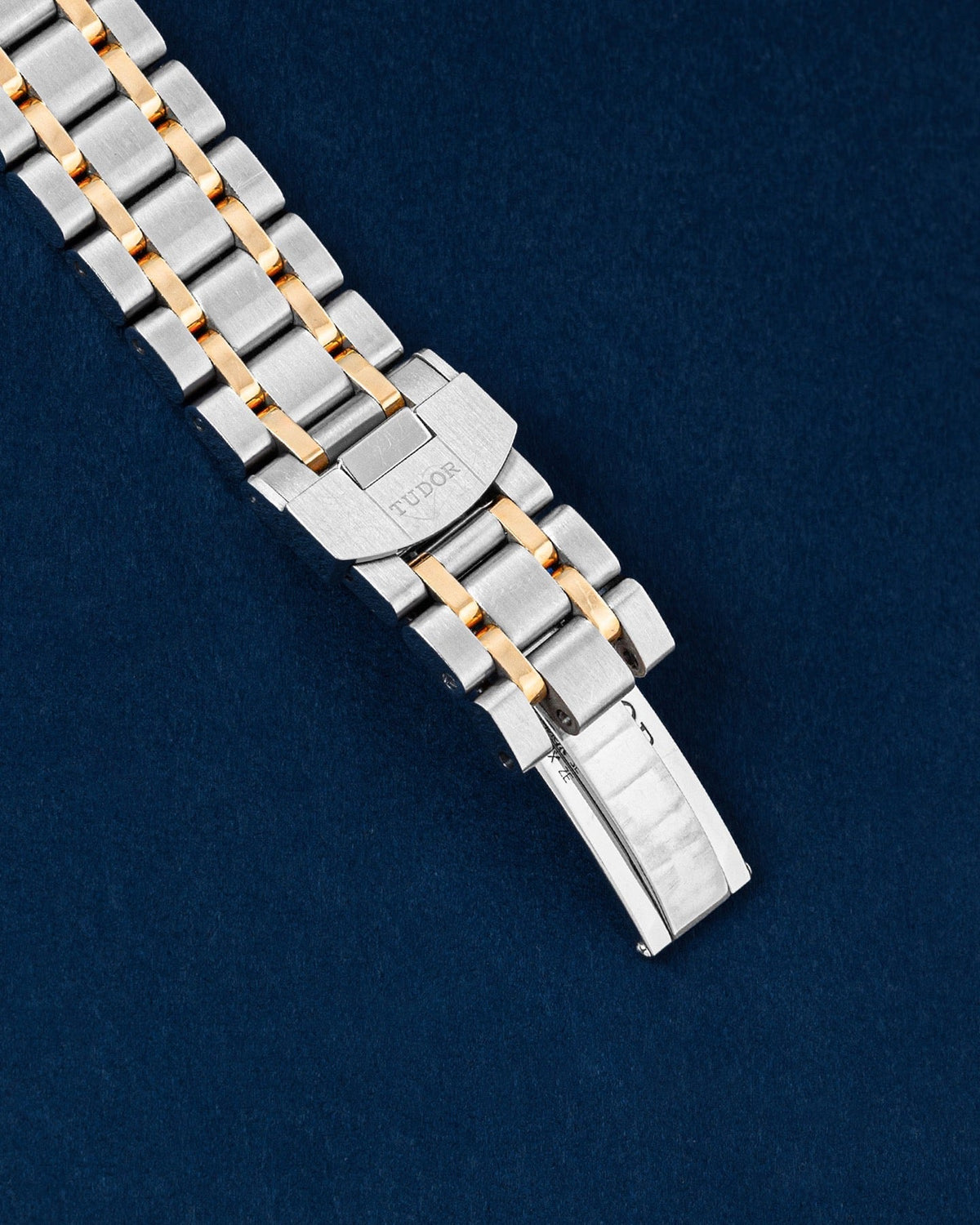 Tudor Royal M28503-0001