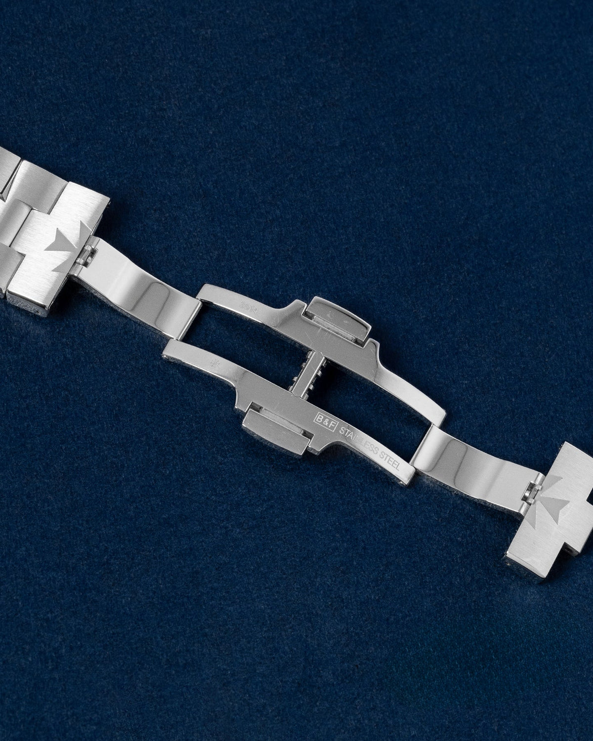 Vacheron Constantin Overseas 4500V