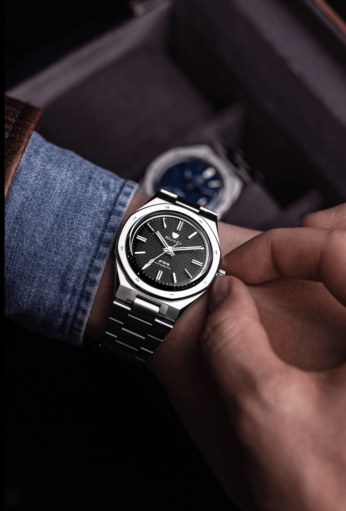 Nivada Grenchen F77 Black No Date