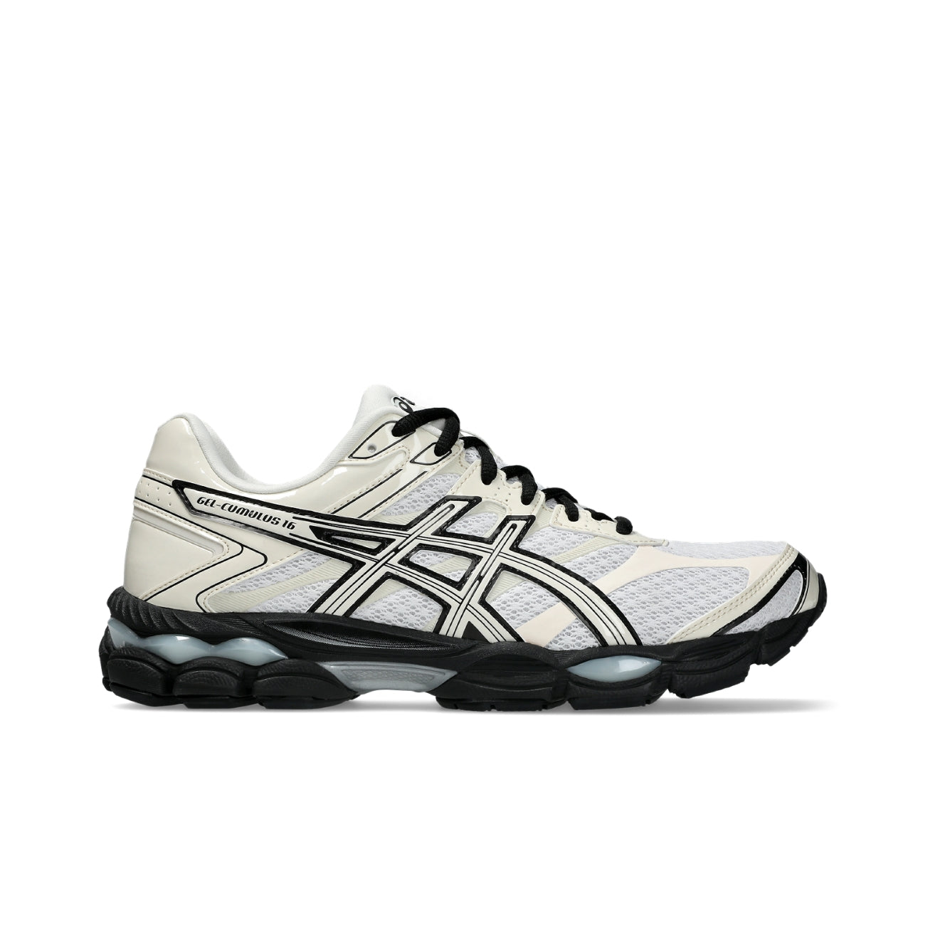 ASICS GEL-CUMULUS 16 running shoes in White/Cream — dual GEL™ technology, FLUIDRIDE™ cushioning, breathable mesh upper, 2010s performance design