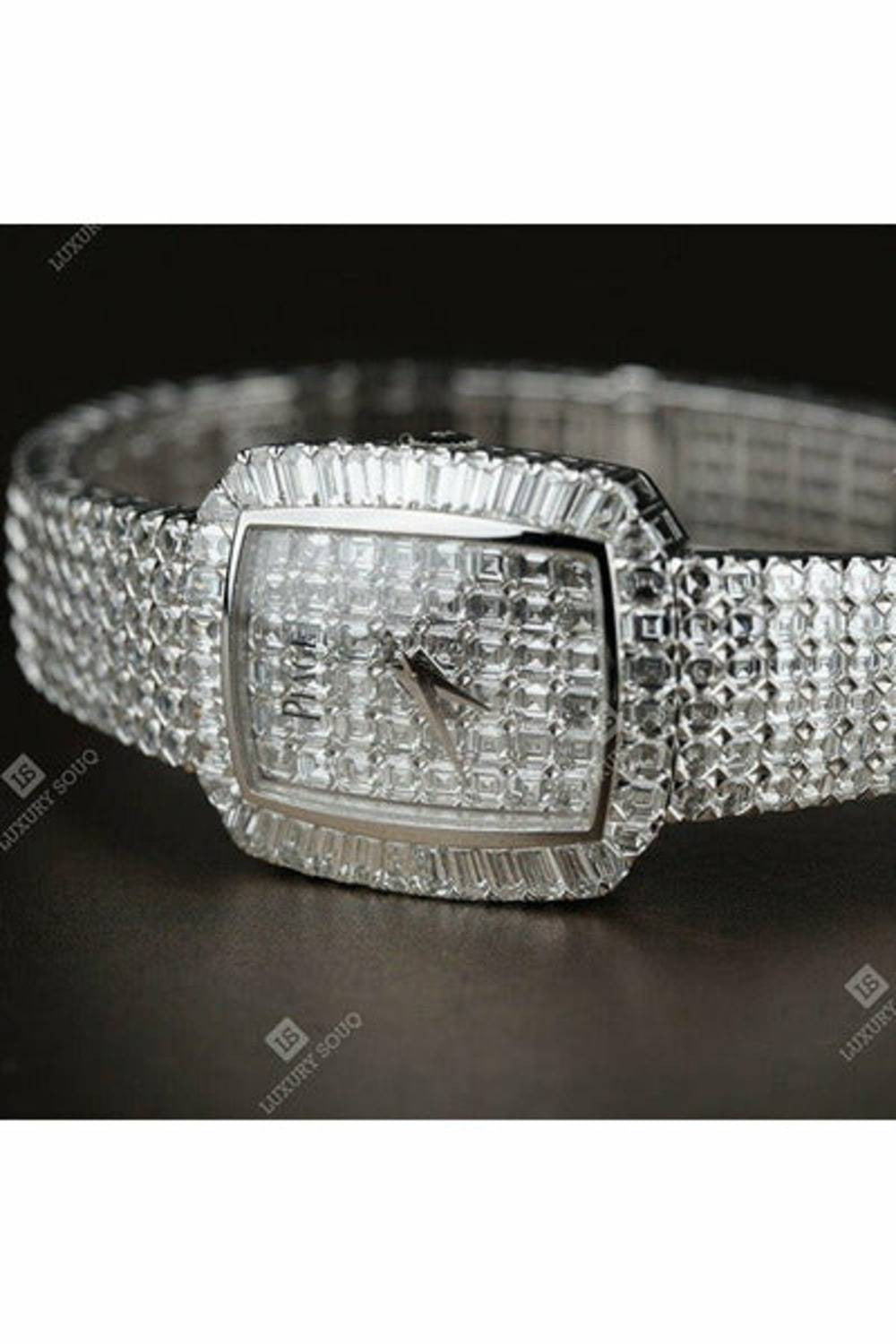 piaget limelight elongated-cusion shaped ladies watch ref. g0a32144